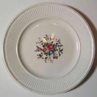 wedgwood conway dinner plate retail $ 29 at fine antique store free 