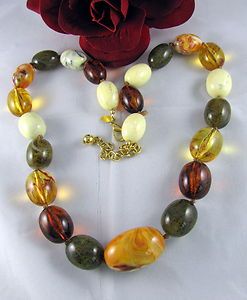 Joan Rivers Chunky Faux Stone Beaded Necklace Cat Rescue