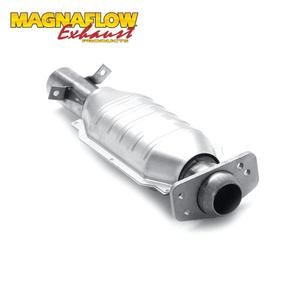 Magnaflow Direct Fit Catalytic Converter Cat 88 94 Blazer Jimmy S10 CA 