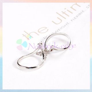   Twisted Heart Two Double Finger Ring Slave Chain Link Connector