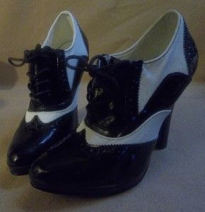 Charlotte Russe Black Patent White Wing Tip Oxford 4 5 Heels Women Sz 