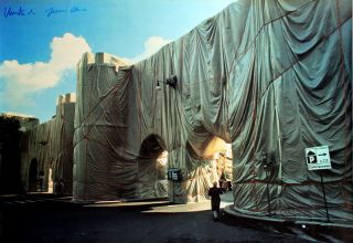 CHRISTO Jeanne Claude wrapped wall Rom 1974 Orig Farboffset