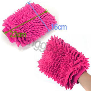 Car washing mitt/glove is made of microfiber chenille material.