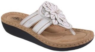Cliffs by White Mountain Cove Floral Sandals Womens Thong Sandals Low