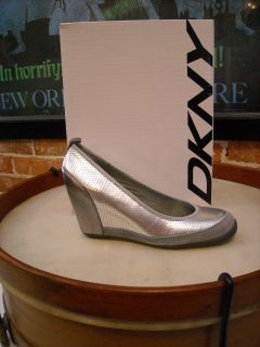 DKNY Summit SILVER Perforated Leather SPORTY Wedge 7.5 38 NEW