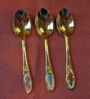 vintage collector s spoon set of 3 flowers the spoons are 4 1 4 long