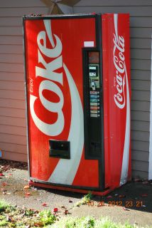 Coke Vending Machine in Banks, Registers & Vending