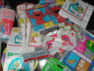 Elmo  Birthday Party Supplies on Sesame Street Elmo Cookie Monster Oscar Birthday Party Supplies Some