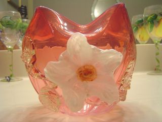HOC Stunning Stourbridge Style Vase in Cranberry w Vaseline Mat su