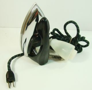  General Electric Iron Black Travel Compact w Steam Bulb 17F29