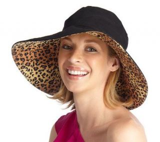 Physician Endorsed Reversible Purr Fect Wide Brim Hat —