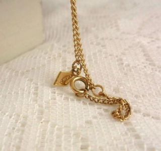 Sarah Coventry GOLDEN PETALS Necklace Signed