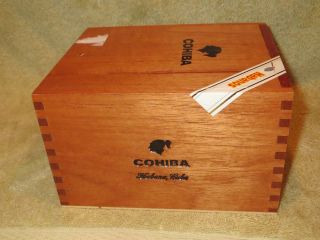 Authentic COHIBA Habana Cuba 25 SIGLO VI Cuban Cedar Cigar Box
