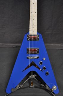 Dean USA 1000 V Custom Maple Neck Guitar w Hardshell
