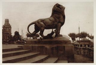 1928 Lion Statue Plaza de la Paz Barcelona Spain Weber   ORIGINAL