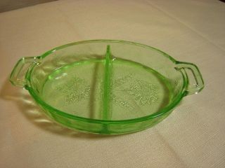 1930s GREEN DEPRESSION GLASS FLORAL OVAL DIVIDED RELISH JEANNETTE