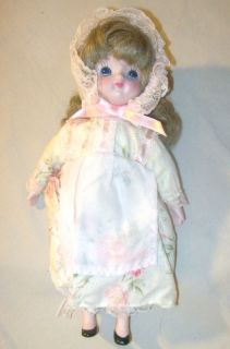 Russ Porcelain Doll Country Collectibles Taiwan VG