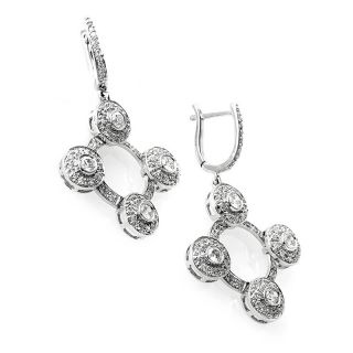pair of drop earrings are unique and shine with diamonds. The earrings
