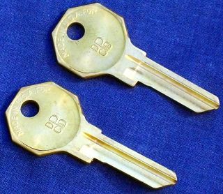 Vintage DPCD Logo Brass Uncut Keys Mopar Door Ignition B s 82594