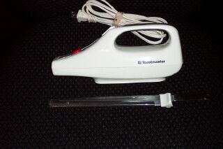 Toastmaster Electric Carving Knife Product 6110 w Box
