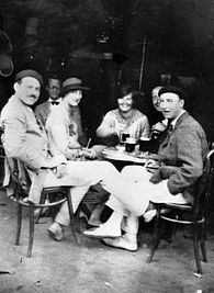 Ernest Hemingway with Lady Duff Twysden, Hadley Hemingway, and three