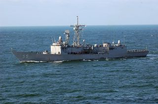  Guided missile frigate USS Elrod (FFG 55) sails toward Norfolk, Va