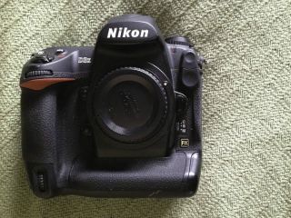 Nikon D3x 24.5 MP Digital SLR Camera   Black 13,759 accuations xtra
