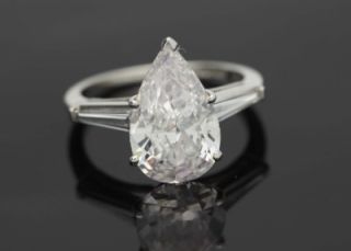  End Diamond Designer Style Engagement Ring Will Take Her Breath Away