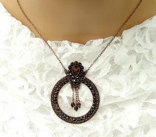Extraordinary Round Bohemian Garnet Necklace ГРАНА́Т