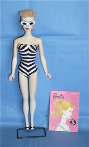 Vintage 1960 3 Blonde Ponytail Barbie Orig SS Sunglasses Booklet Stand