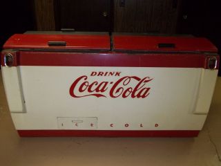 Door Cavalier Corp Coca Cola Cooler Excellent Condition