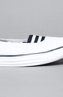 Converse The Stripe Gore Chuckit Lady Slip Sneaker in White
