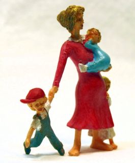 nicely detailed and hand painted figure flo and her three kids about 3