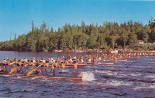 BRITISH COLUMBIA POSTCARD CANADA COWICHAN BAY INDIAN WAR CANOE RACES