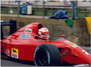  18 Driver Nigel Mansell 1990 Ferrari Ref D02G Hand Raising Post