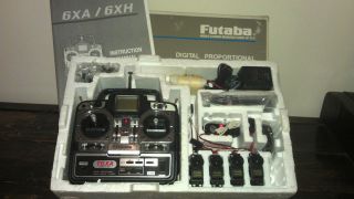  Box Futaba 6XA FM RX R127DF 4 S3003 Servos TX RX Battery Packs
