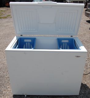 Whirlpool EH101FXRQ00 10 Cubic Foot Chest Freezer LOCAL PICKUP ONLY!!!