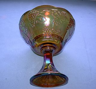  auction is for a Beautiful Large Carnival Glass Pedestal Fruit Bowl