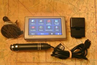 Garmin Nuvi 660 GPS Receiver with Lifetime Traffic