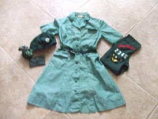 vintage girl scout uniform with belt includes wallet ,socks beret