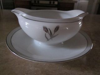 GRAVY BOAT   Royal Gray brand, fine china, Japan, excellent condition