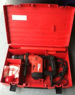 Hilti TE25 Rotary Hammer Drill with 4 Bits