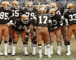 Brian Sipe Huddle Cleveland Browns Unsigned 16 x 20 Photo Pruitt