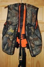 Hunters Safety System Harness Vest w 2 Straps Reversible
