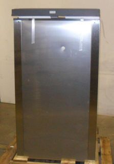 Follett 30 Inch Upright 680lb Ice Storage Bin w/ Single Poly Lift Door