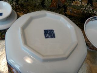 Chinese Porcelain Imari Look Dinner Ware Set