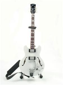 Miniature Guitar Chris Isaak Strap