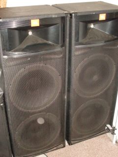 JBL TR225 Professional Series PA Speakers Sound Great