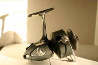 Vintage Berkley Spinning Reel BX5