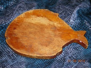 Primative Antique Wooden Fish Cutting Board 1940S